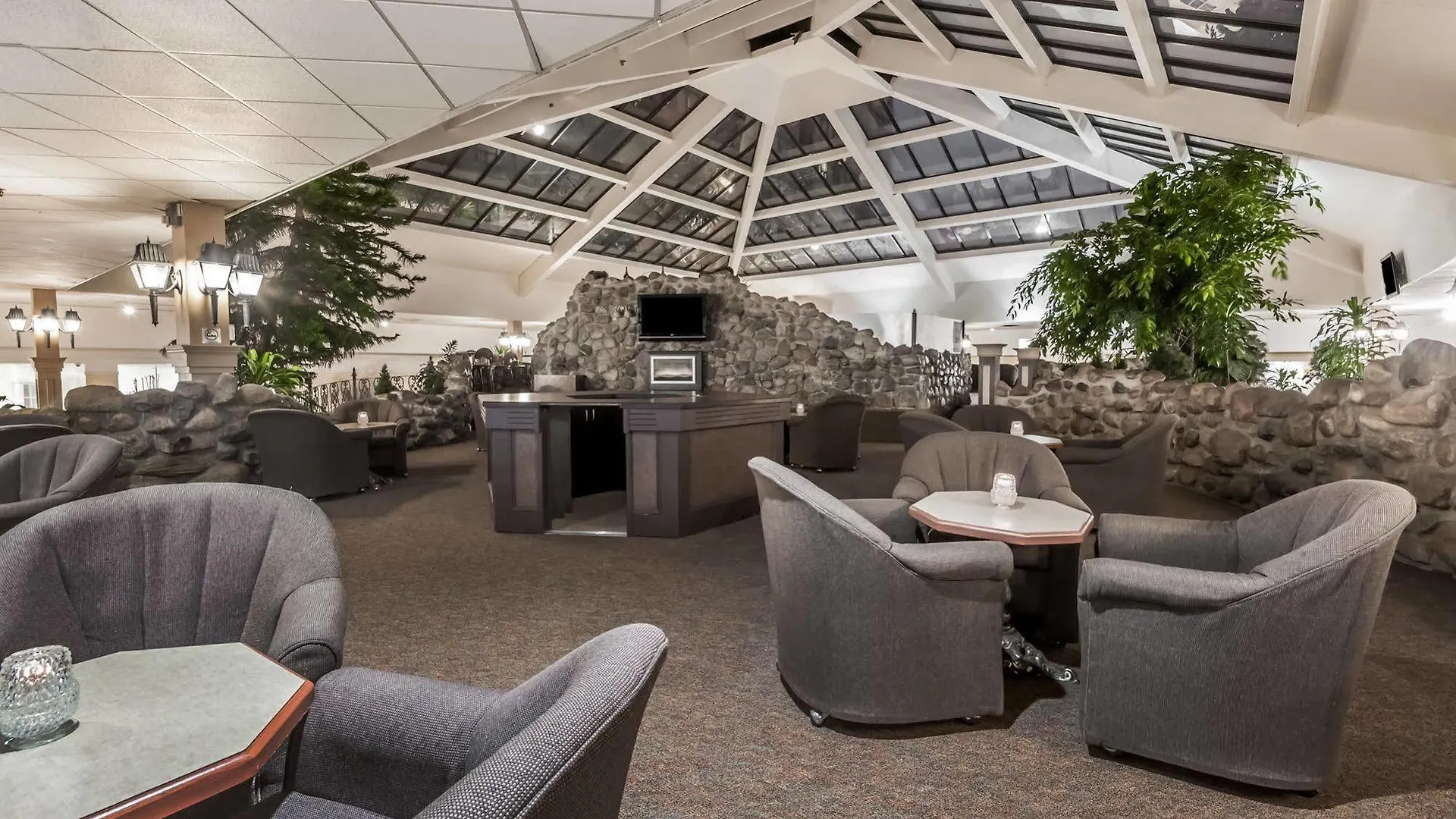 Edmonton Inn And Conference Centre Hotel