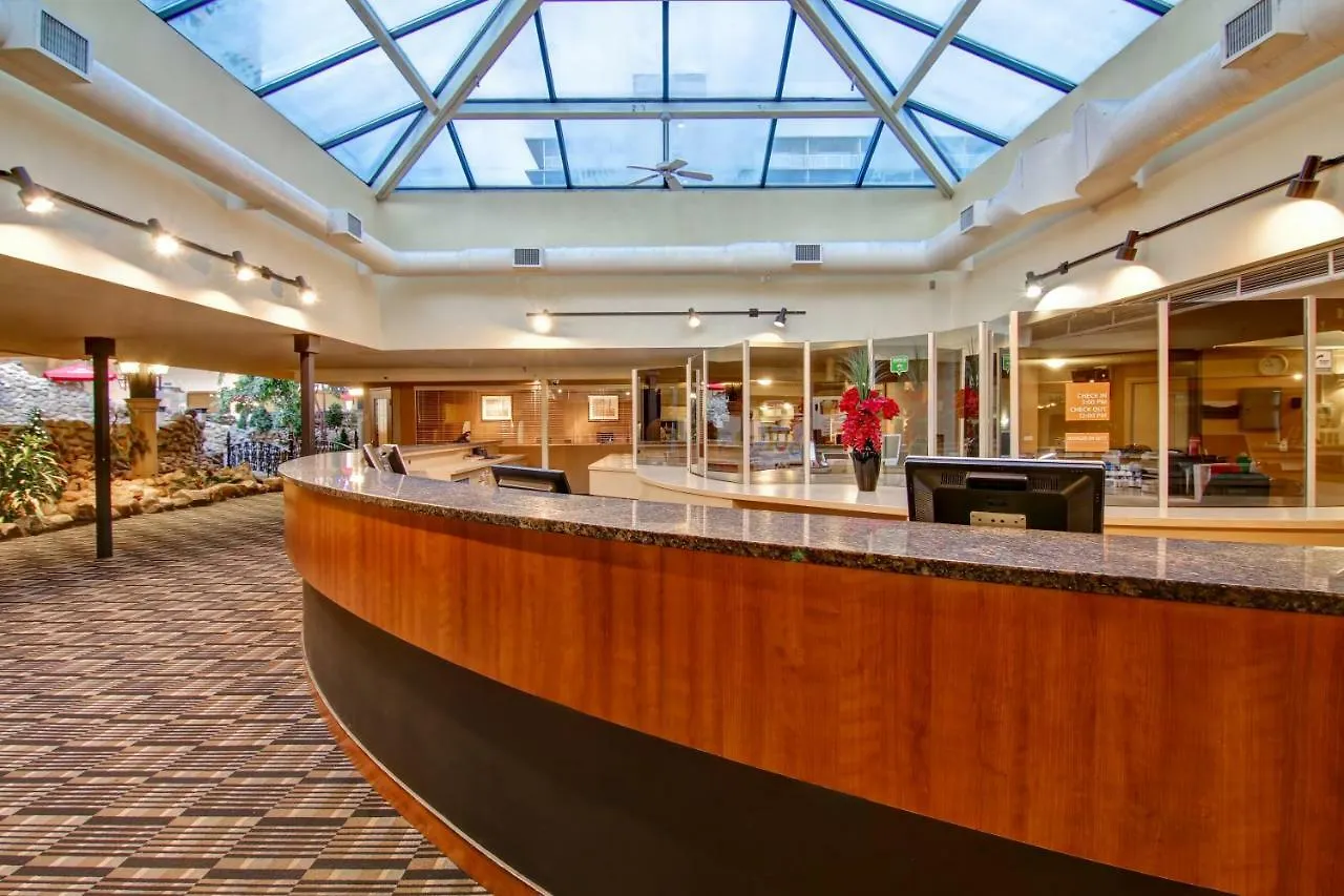 Hotel Edmonton Inn And Conference Centre